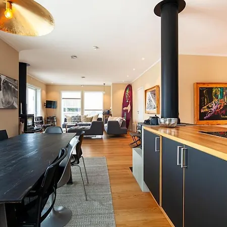 Amazing Seaview Lodge,
