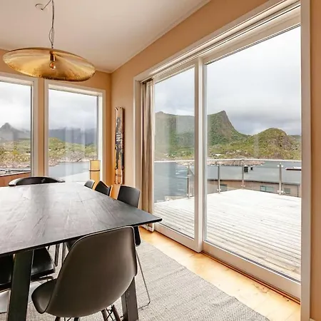 Villa Amazing Seaview Lodge, Kabelvåg
